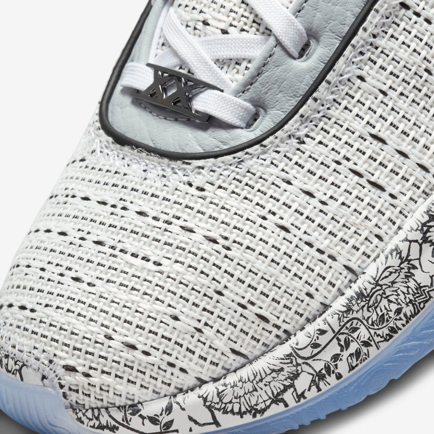 Tênis Nike LeBron XX Cinza