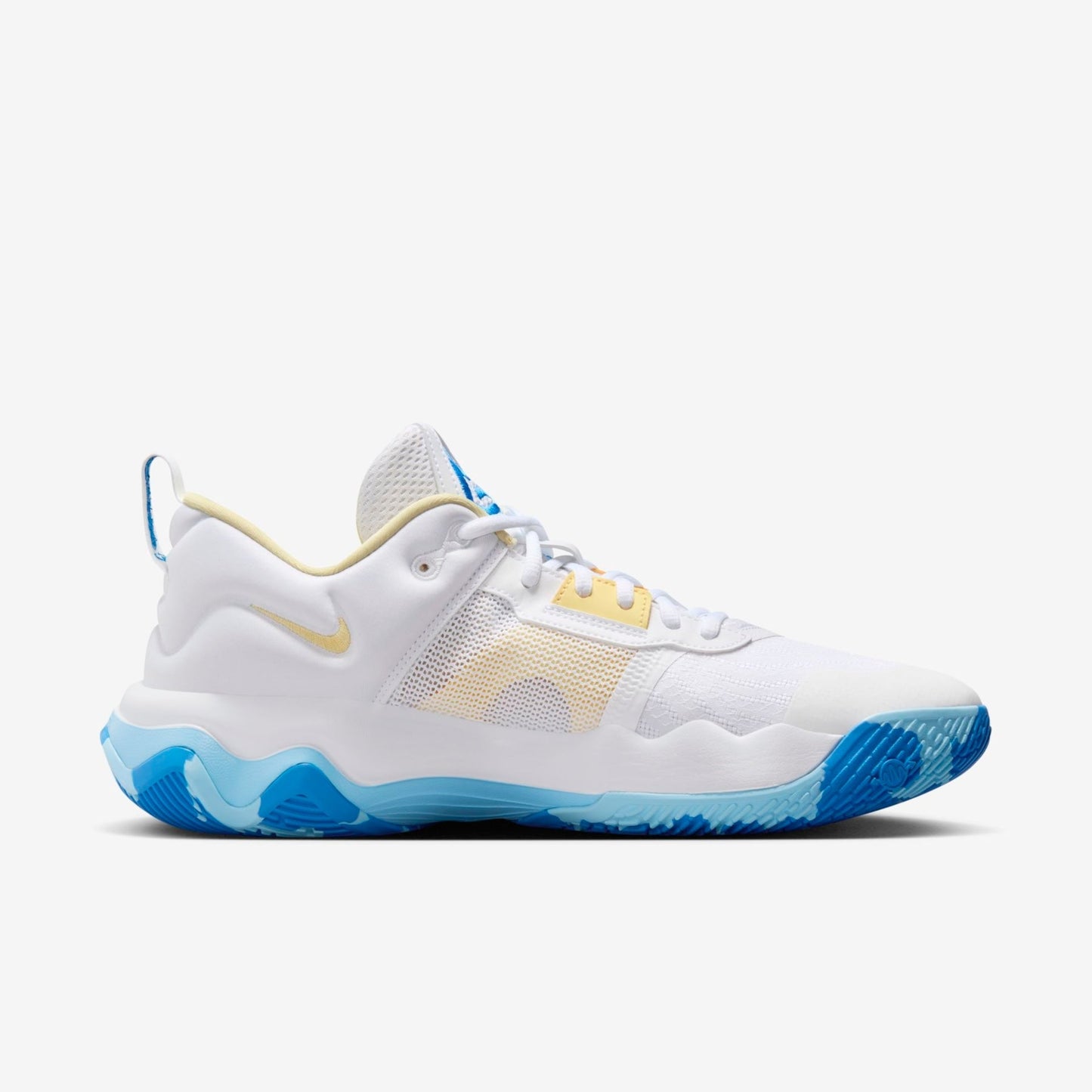 Tênis Nike Giannis Immortality 3 Branco e Azul