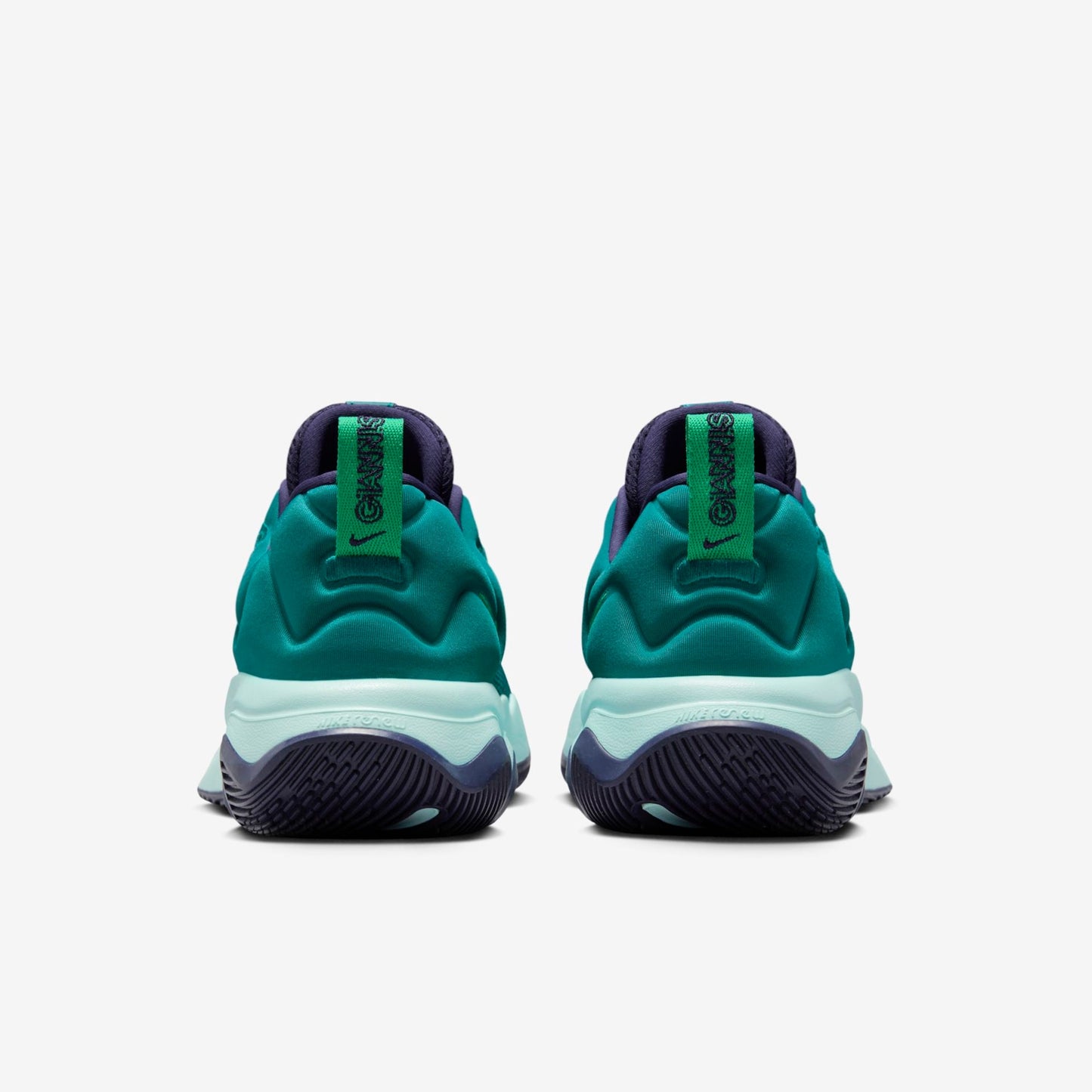 Tênis Nike Giannis Immortality 3 Verde e Preto
