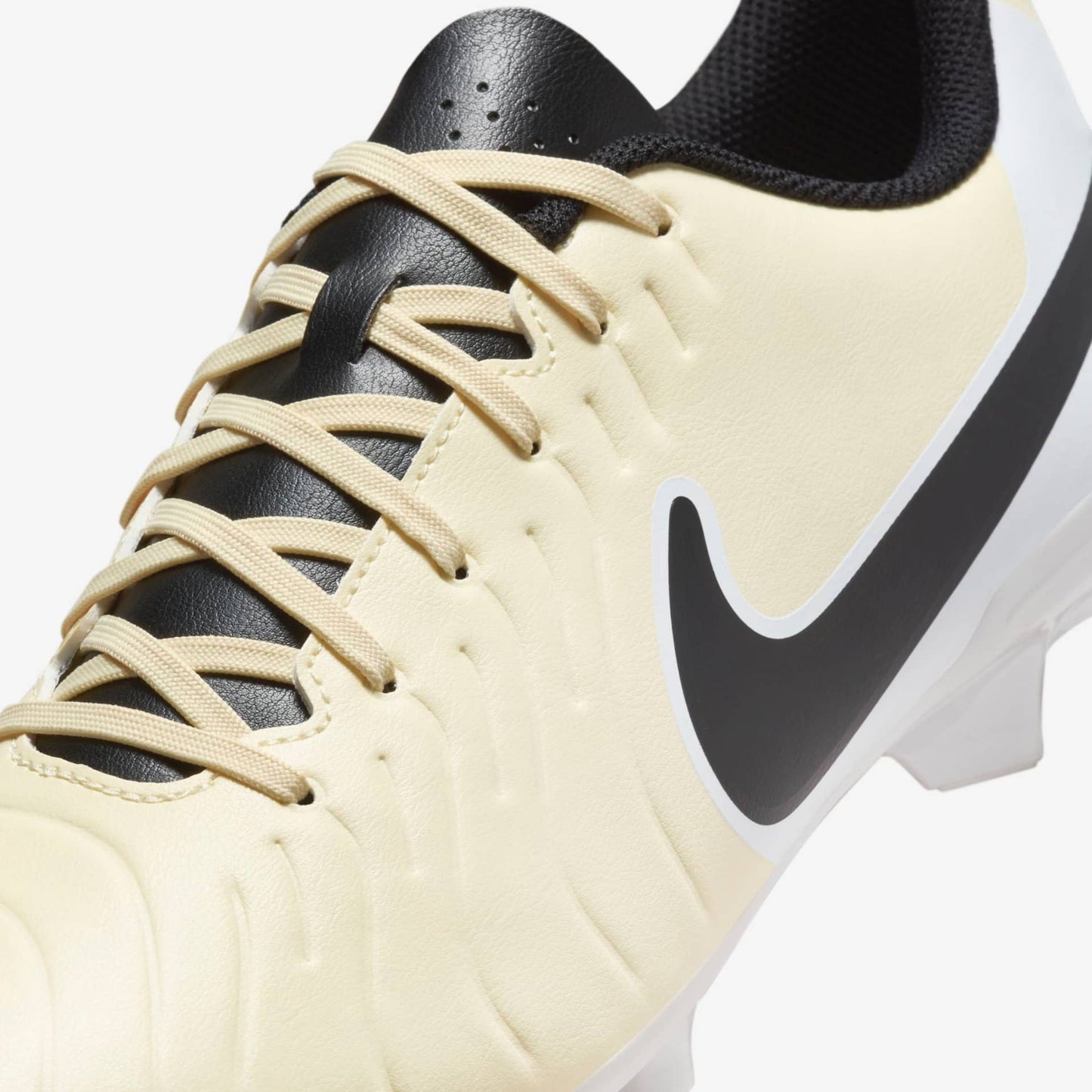 Chuteira Campo Nike Tiempo 10 Club Bege