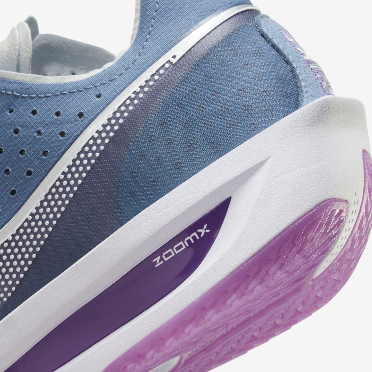 Tênis Nike G.T. Cut 3 Cinza