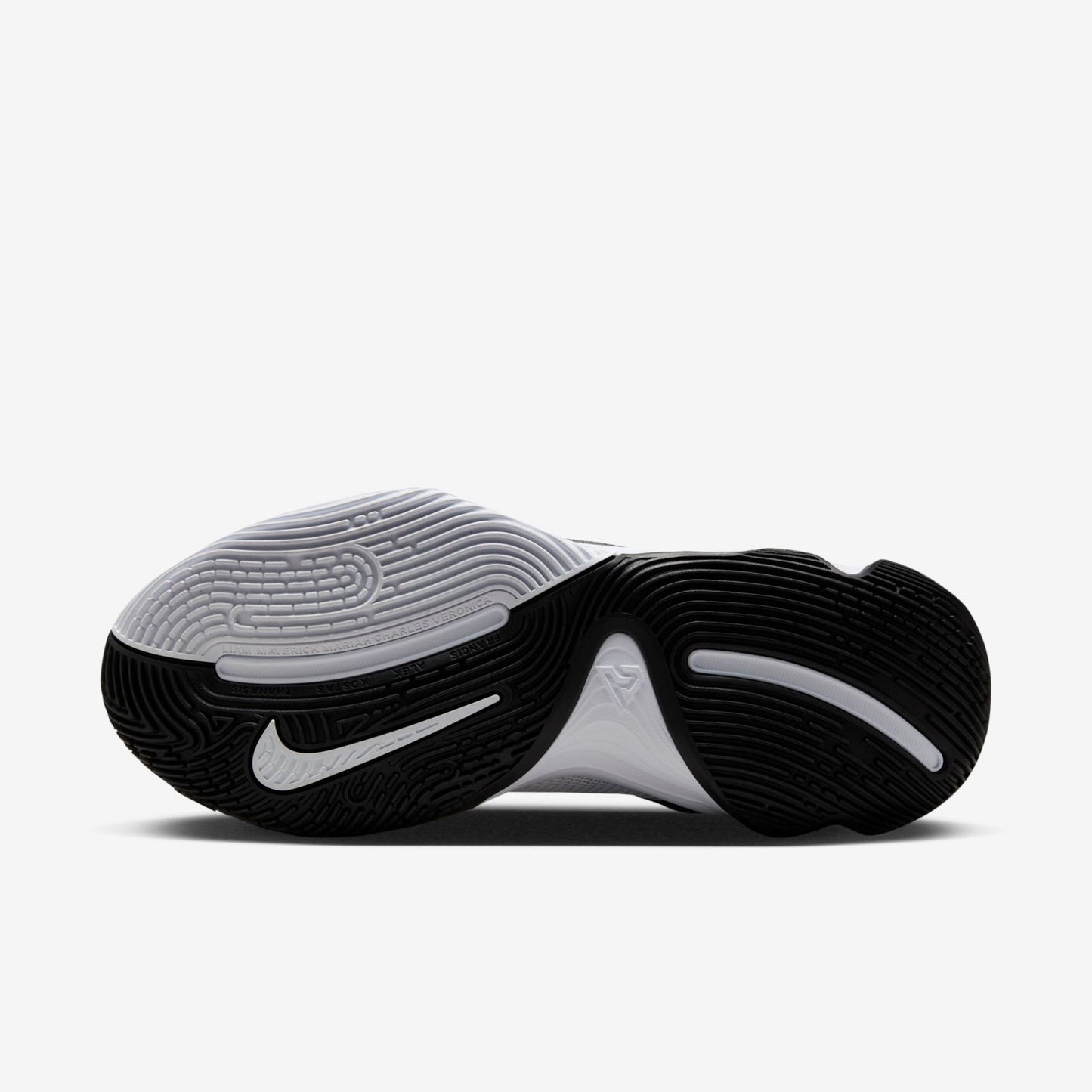 Tênis Nike Giannis Immortality 3 Preto e Branco