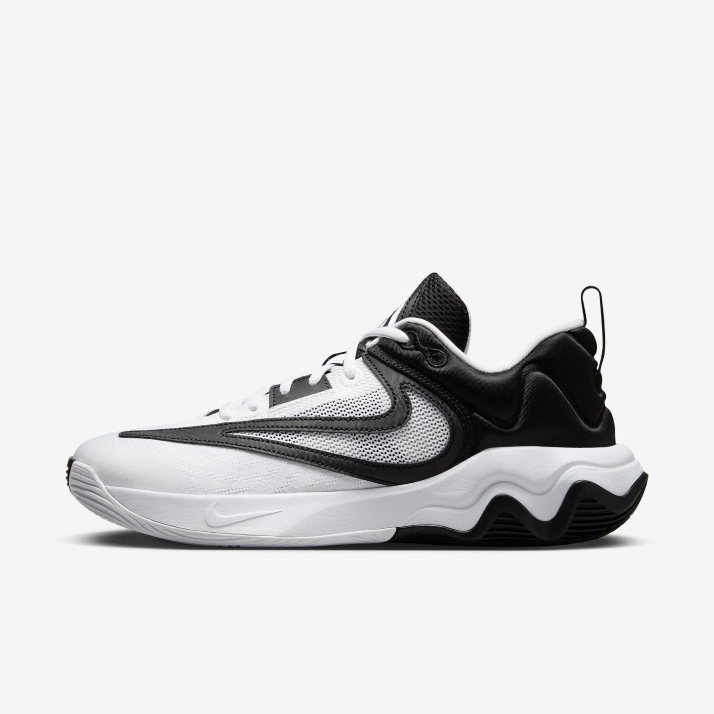 Tênis Nike Giannis Immortality 3 Preto e Branco