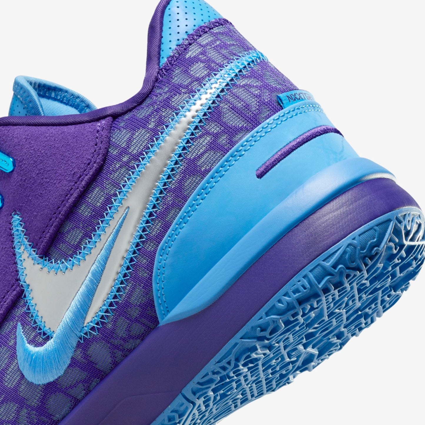 Tênis Nike Zoom Lebron NXXT Gen Roxo